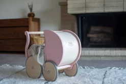 Kinderfeets Puppenwagen Aus Holz - Rosa 9 Kinderfeets Puppenwagen Aus Holz - Rosa -Spielzeug Puzzle Geschäft 0850007036249 5